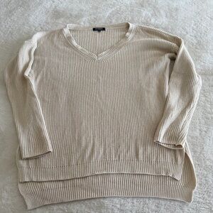 525 America Beige 100% Cotton Knit V Neck Cream Sweater size Medium